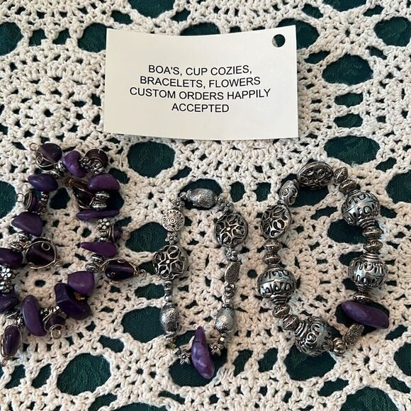 NWT Angela Designs 3 handmade amethyst & silver color beaded stretchy bracelets - Picture 4 of 8